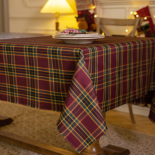 Atmosphere Green and Red Classic Plaid Tablecloth
